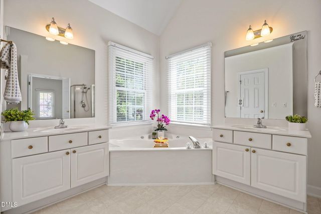 8516 Hampton Chase Court, Wake Forest, NC 27587