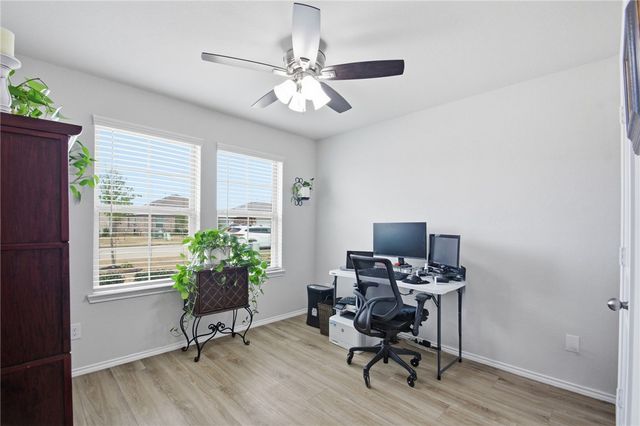 2425 Mulligan Lane, Navasota, TX 77868