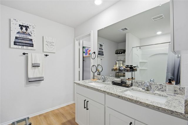 2425 Mulligan Lane, Navasota, TX 77868