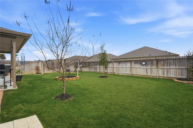 2425 Mulligan Lane, Navasota, TX 77868