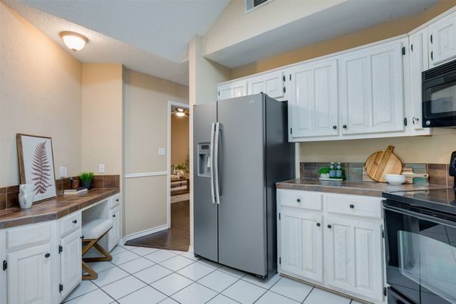 248 Butternut Lane, Powderly, TX 75473