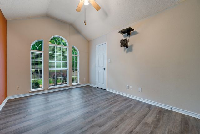 248 Butternut Lane, Powderly, TX 75473