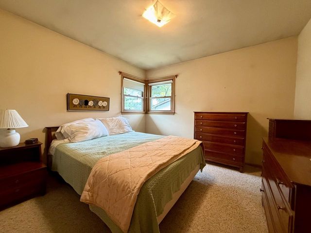 5219 S 7th STREET, Milwaukee, WI 53221