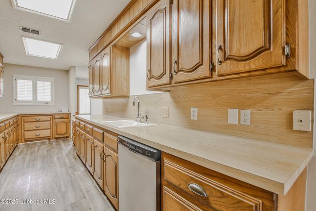 1804 E Hester Street, Brownfield, TX 79316