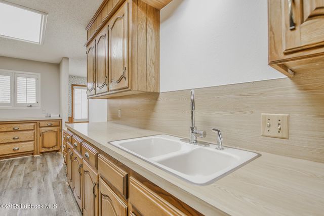 1804 E Hester Street, Brownfield, TX 79316