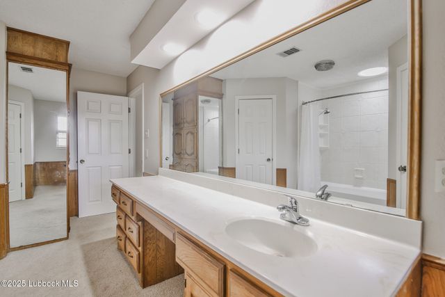 1804 E Hester Street, Brownfield, TX 79316