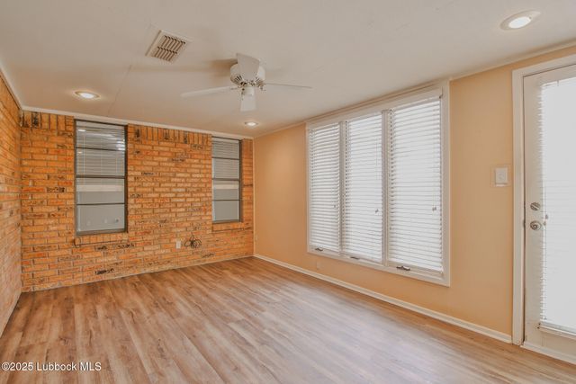 1804 E Hester Street, Brownfield, TX 79316