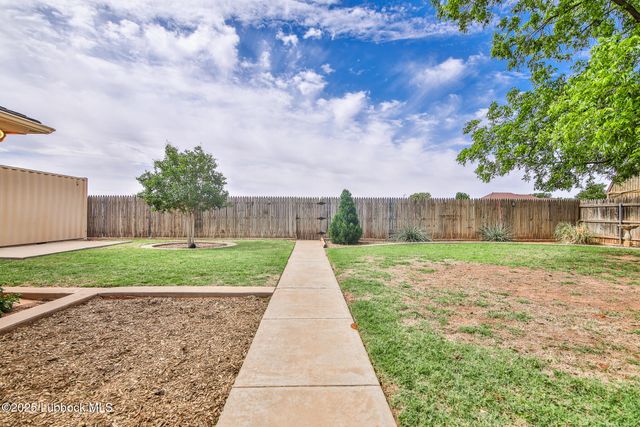 1804 E Hester Street, Brownfield, TX 79316