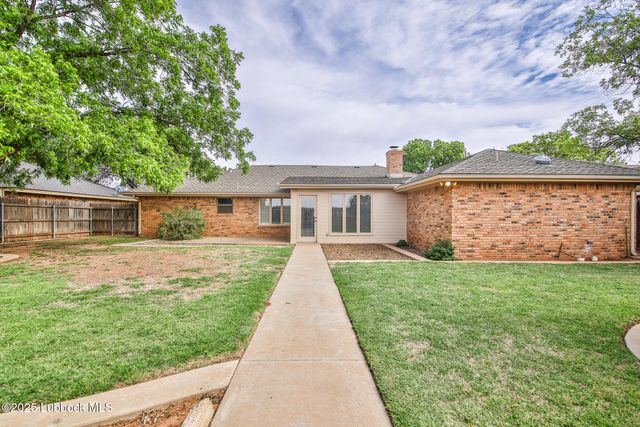 1804 E Hester Street, Brownfield, TX 79316