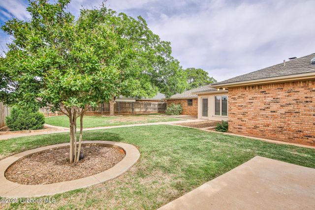 1804 E Hester Street, Brownfield, TX 79316