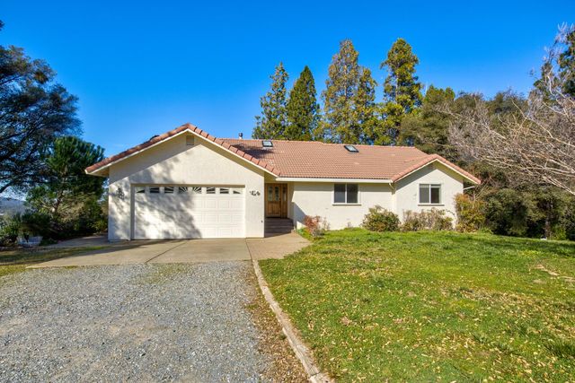 3900 Tawanka Rd, Somerset, CA 95684