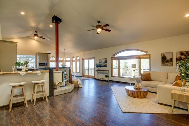 3900 Tawanka Rd, Somerset, CA 95684