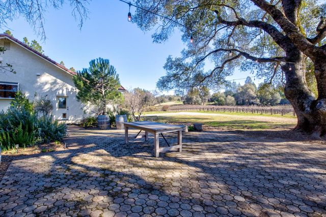 3900 Tawanka Rd, Somerset, CA 95684