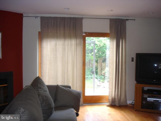 1211 S LINWOOD AVE, Baltimore, MD 21224