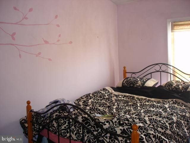 1211 S LINWOOD AVE, Baltimore, MD 21224