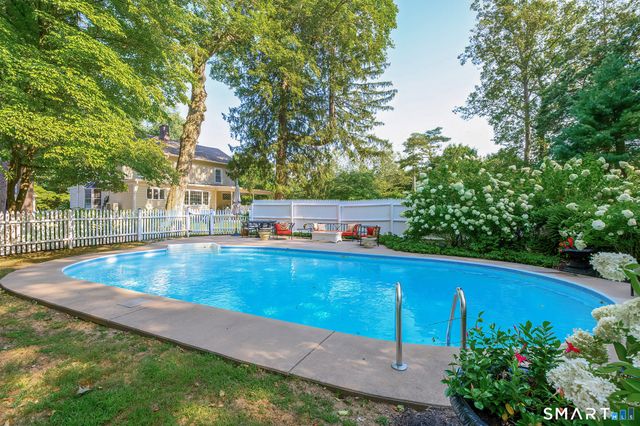 12 Gerdes Road, New Canaan, CT 06840