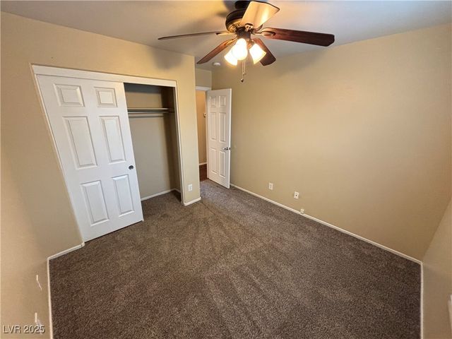 8949 Careful Canvas Avenue, Las Vegas, NV 89149