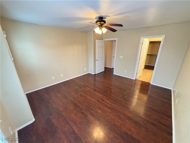 8949 Careful Canvas Avenue, Las Vegas, NV 89149