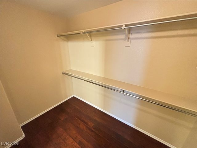 8949 Careful Canvas Avenue, Las Vegas, NV 89149