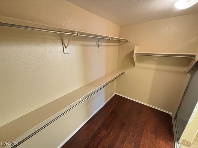 8949 Careful Canvas Avenue, Las Vegas, NV 89149