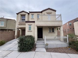 8949 Careful Canvas Avenue, Las Vegas, NV 89149