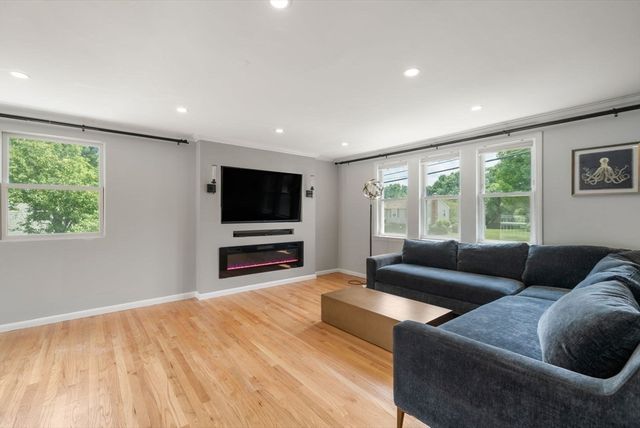76 Branch Street, Mansfield, MA 02048