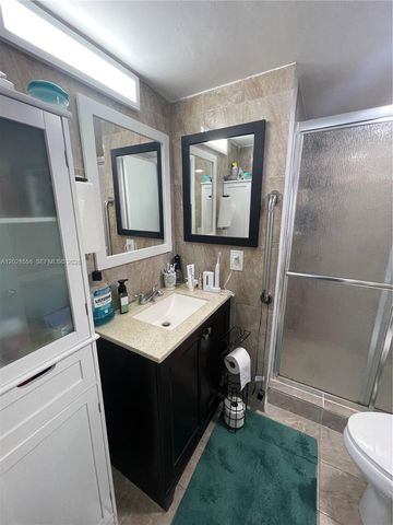 9281 Sunrise Lakes Boulevard 209, Sunrise, FL 33322