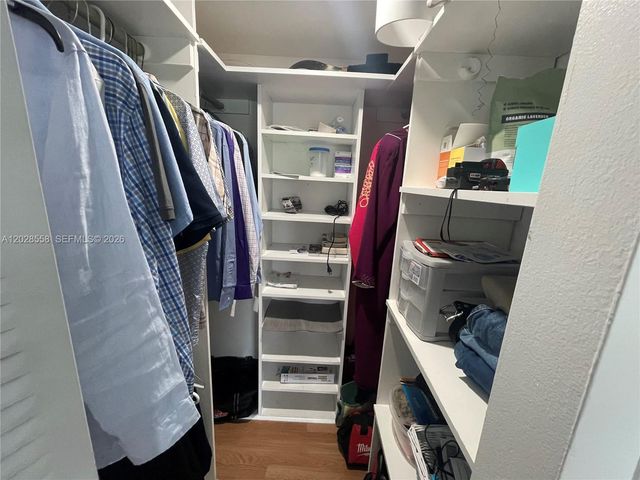9281 Sunrise Lakes Boulevard 209, Sunrise, FL 33322