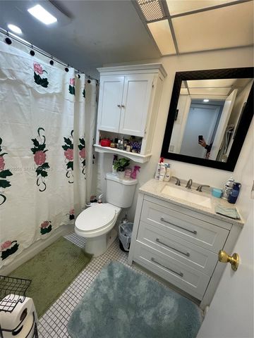 9281 Sunrise Lakes Boulevard 209, Sunrise, FL 33322