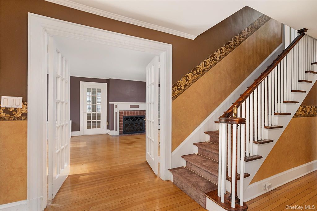 41 Butler Street, Westbury, NY 11590 — photo 5