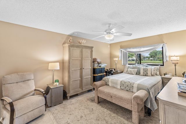 5550 Witney Drive 102, Delray Beach, FL 33484