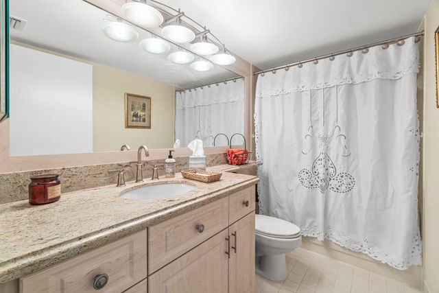 5550 Witney Drive 102, Delray Beach, FL 33484
