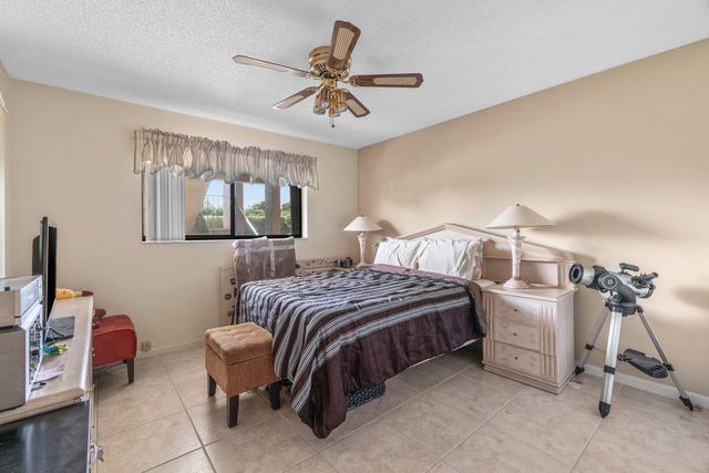 5550 Witney Drive 102, Delray Beach, FL 33484