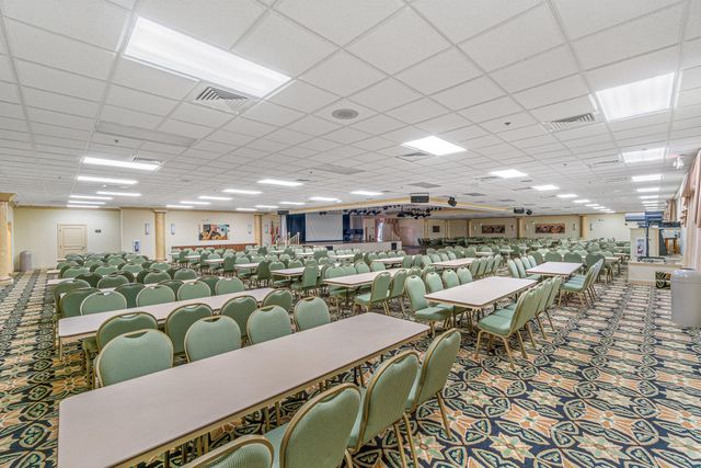 5550 Witney Drive 102, Delray Beach, FL 33484