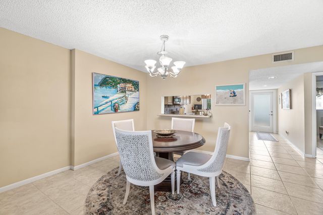5550 Witney Drive 102, Delray Beach, FL 33484
