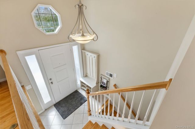 15 Meadow Place, Rye, NY 10580