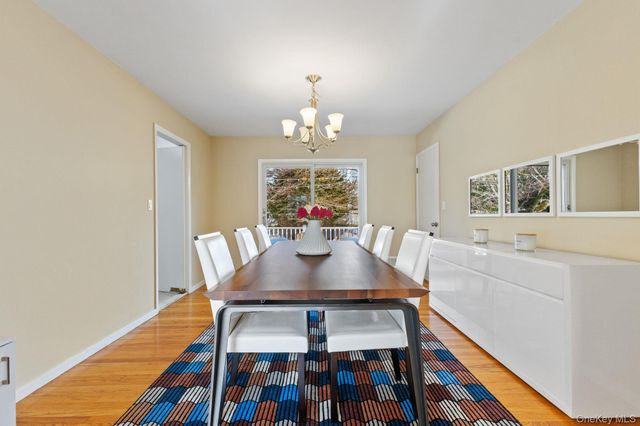 15 Meadow Place, Rye, NY 10580