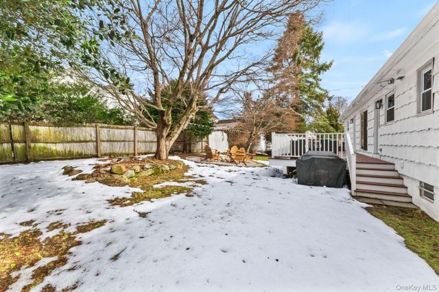 15 Meadow Place, Rye, NY 10580