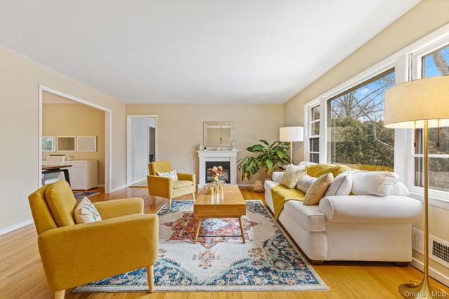 15 Meadow Place, Rye, NY 10580