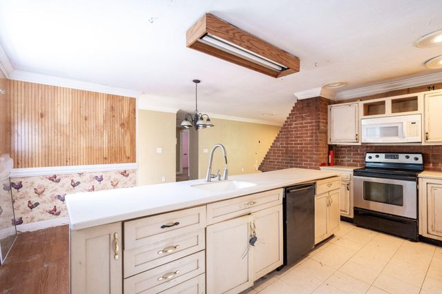 3877 Bonny Oaks Drive, Chattanooga, TN 37406