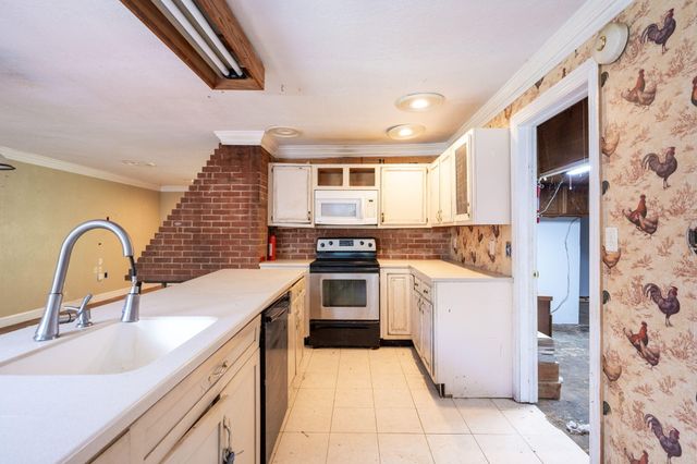 3877 Bonny Oaks Drive, Chattanooga, TN 37406