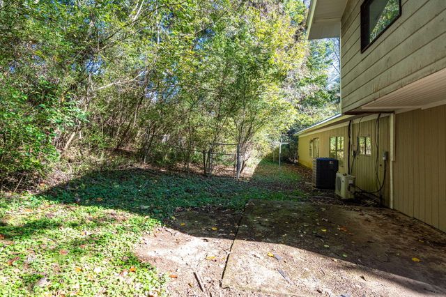 3877 Bonny Oaks Drive, Chattanooga, TN 37406