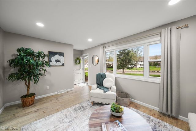 2051 Presidential Pky 28, Twinsburg, OH 44087