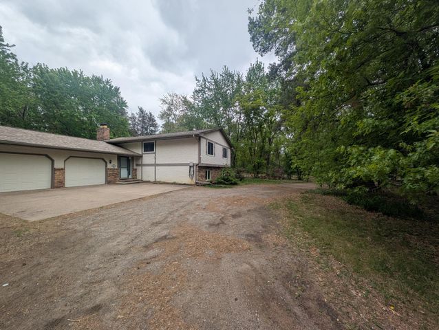 15725 Sycamore Street NW, Andover, MN 55304