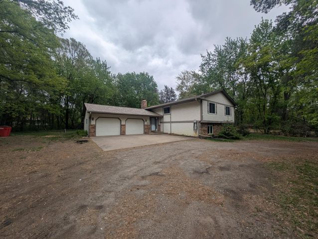 15725 Sycamore Street NW, Andover, MN 55304
