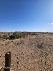 30837 W WILDCAT Drive 173, Wittmann, AZ 85361