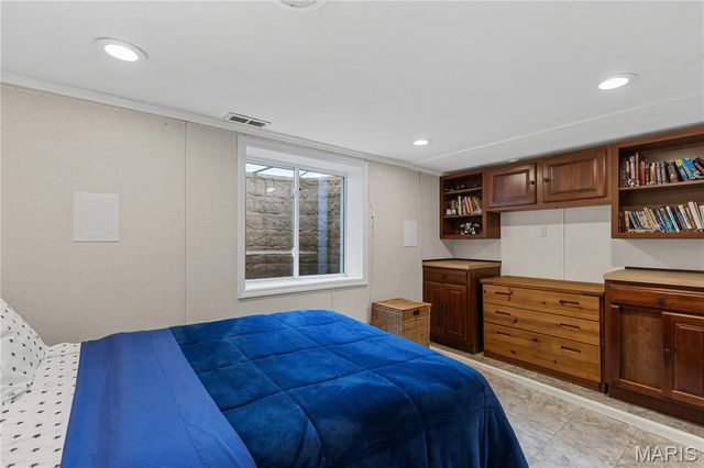 7525 Suffolk Avenue, St Louis, MO 63119