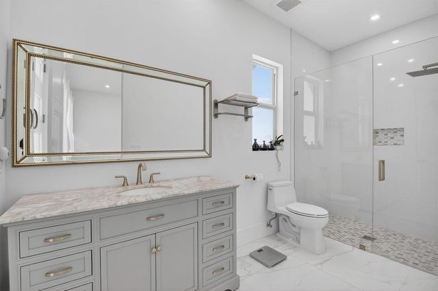 711 NE 6th Street, Boca Raton, FL 33432