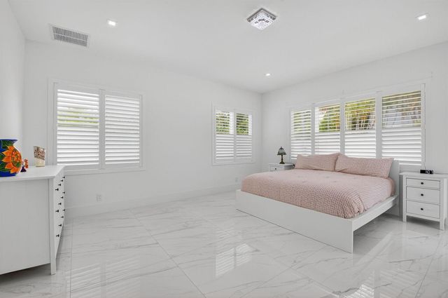 711 NE 6th Street, Boca Raton, FL 33432