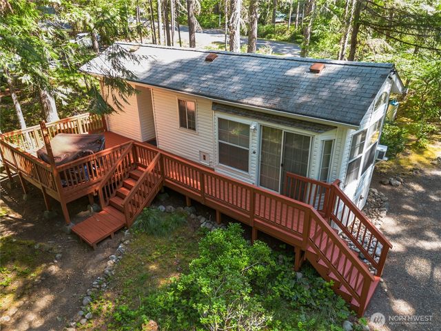 421 N Mt Jupiter Drive, Hoodsport, WA 98548